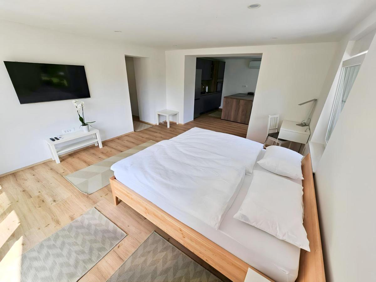 Appartamento Charming Bella Hideout - Adults Only Jesenice Esterno foto