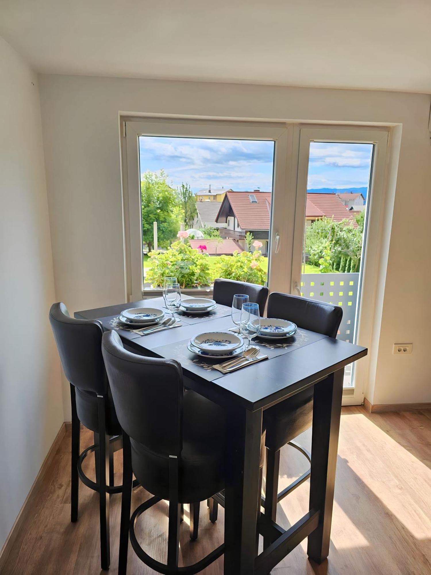 Appartamento Charming Bella Hideout - Adults Only Jesenice Esterno foto